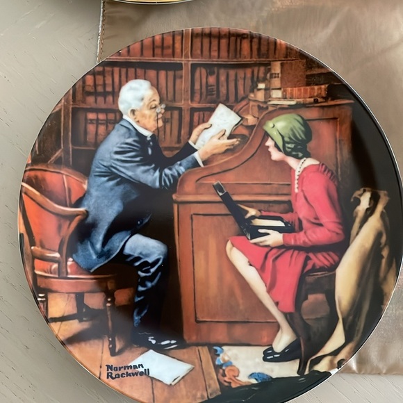 3 Vintage- gently loved Norman Rockwell collectors plates, 8.5 inches, no boxes - Picture 10 of 12